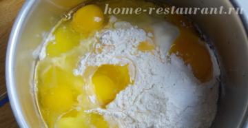 Рецепт блинов с грибами и яйцом